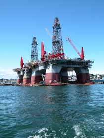 Oil Drilling Platform Photo